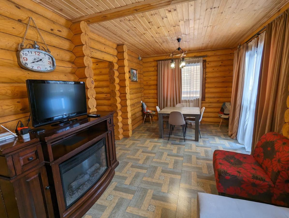 Log House * Bakouriani